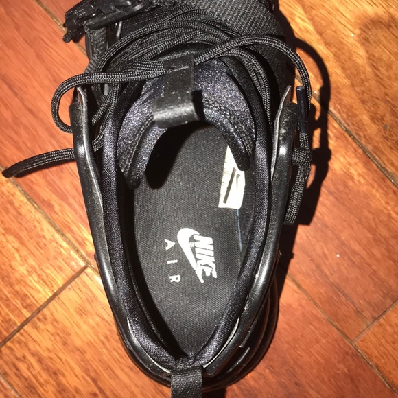 Nike Air Force 270s. - Picture 5 of 8